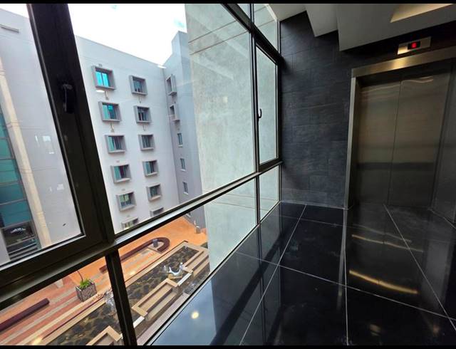 BUSINESS PROPERTY TO RENT IN MENLYN